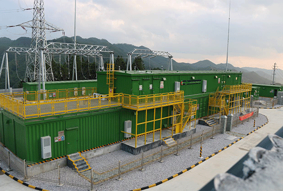 為適應(yīng)智能變電站發(fā)展方向,湘能楚天推出智慧型+功能+特種集成艙解決方案